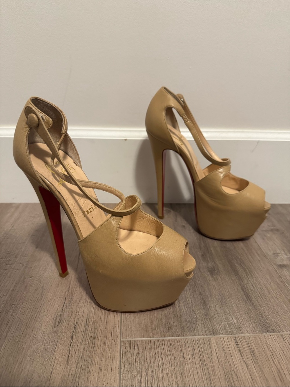 Christian Louboutin Exagona 160 Sandals size 35